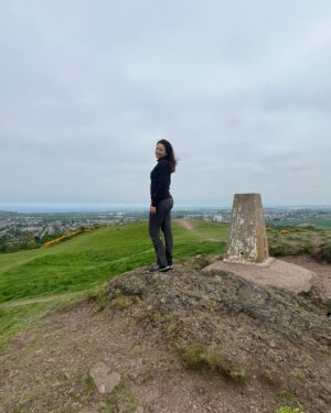 Amrita Puri Instagram - This beautiful hillside and nature reserve is just 20 minutes from the city centre. Edinburgh you’re gorgeous when the sun shines. 

📸 @gikgoolz 

#edinburghcity #saveourplanet