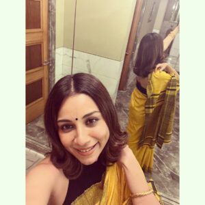 Amrita Puri Instagram - Black and yellow