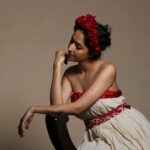Amrita Chattopadhyay Instagram - In Parallel universe Frida can wear a Laal paar Sada jama ✨ Aren't we prancing around some Rose day huh? 😎 Hairstyling - Lakshmi Lama Concept and styling- Yours truly Photography- @sandipphotographer #noedit #nofilter #fridakahlo #conceptshoot #instagram #instamood #instaphoto