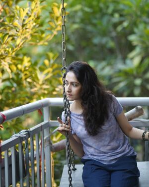 Amrita Chattopadhyay Instagram - Every day is Earth Day 🌎✨🍃

📸 @that_cam_boy_official 

#instamood #summer #instagram #swing #nature #breeze #green #leaves #earthday #earth #planet
