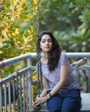 Amrita Chattopadhyay Instagram - Every day is Earth Day 🌎✨🍃

📸 @that_cam_boy_official 

#instamood #summer #instagram #swing #nature #breeze #green #leaves #earthday #earth #planet