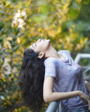 Amrita Chattopadhyay Instagram - Jhor asche naki?? 😅😇

📸 @that_cam_boy_official 

#noedit #nofilter #instamood #instasummer #instagram #green #nature #candid #candidshot #waitingforrain