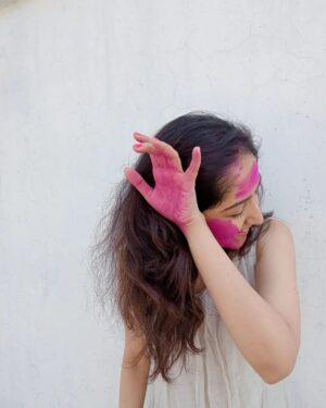 Amrita Chattopadhyay Instagram - 💥
#holi 

#color 
#instamood 
#instagood #colors