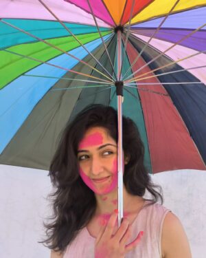 Amrita Chattopadhyay Instagram - 💥
#holi 

#color 
#instamood 
#instagood #colors