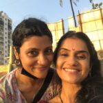 Amruta Subhash Instagram – Thank you for the love koko. Thank you for some of the best days of my life. I have always loved your talent from a distance. Seema gave me an opportunity to come closer to you not only as a director but as a person. While others are debating whether you are a better actor or a director.. l think you are both and much much more than that. That more is rare koko. After all these years in the industry I have seen many successful people but very few gave that ‘more’ that l am talking about.. how do I put that ‘more’ in words.. Thank for your unconditional love. Your large heart. I know very few people in Hindi industry.Even before #luststories2 came out I have seen you in some parties going out of your way and introducing me to some amazing people with so much affection. And in these parties sometimes there comes a time when you are alone and lost..In those times you have appeared from nowhere and asked me”Amruta are you ok? You want something.. come let’s dance!” The dance has begun koko.. yes..let’s dance! 
या क्षेत्रात येण्याच्या आधीपासून मी तिला पहात आले आहे. मिस्टर एंड मिसेस अय्यर पहिला आणि तिच्या प्रेमात पडले. तेव्हापासून तिच्याबरोबर काम करायचं स्वप्नंअखेर आयुष्यानं पुरं केलं. आत्ता लस्ट स्टोरीज तिनं दिग्दर्शित केलेल्या चित्रपटाचा भाग होताना जाणवलं, ती उत्तम अभिनेत्री आहे, दिग्दर्शिका आहे, त्याहूनही उत्तम माणूस आहे. मला नेहमीच प्रोजेक्ट्स पेक्षा माणसं महत्त्वाची वाटत आली आहेत. त्यामुळे एखादंप्रोजेक्ट खूप यशस्वी होऊनही जर त्या माणसांशी जुळलं नाही तर हिरमुसायला होतं. लस्ट स्टोरीज काल नेटफ्लिक्स वर रिलीज झाल्यापासून त्यातल्या आमच्या कथेला कालपासून इतकं प्रेम मिळतं आहे याच्या आनंदाइतकाच कोंकणासारखं माणूस आयुष्यात आलं साचा आनंद मोठा आहे. मी मराठीत जास्त काम केलं असल्यानं हिंदीतली फार कमी माणसं मला माहीत आहेत. कुठल्याही हिंदीतल्या पार्टयांना गेलं की मला फारशी माणसं माहीतीची नसतात. कोंकणा अशावेळांना माझा हात हातात घेऊन मला ओढत कुठेशी नेते आणि कुणाकुणाला माझ्याविषयी भरभरून काही सांगत रहाते. मधेच मी कुणाशी काय बोलावं हे न सुचून बाजूला उभं राहून माणसांना निरखत असते तेव्हा ही कुठुनशी अवतरते आणि विचारते,”ठीक आहेस ना? चल थोडा वेळ डान्स करुया?” डान्स सुरु झाला आहे कोको! खूप मजा येते आहे.. येत रहाणार आहे❤️
@konkona  #luststories2 @netflix_in