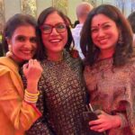 Amruta Subhash Instagram - Thank thank you thank you @mumbaifilmfestival for this wonderful opportunity to meet such lovely people and my dream directors ❤️ I remember it was it was one of the MAMI festivals when I met @anjalimenonfilms for the first time. I could tell her in person how much I love her work and how I wish I could work with her. Next year she gave me an amazing character in her film #wonderwomen and she is now my friend forever. Yesterday I could meet my another dream director @pagliji #miranair Can’t express in words how happy I was .. didn’t feel I was meeting her for the first time in life. So much love, so much warmth.. a big tight hug to you @pagliji We are blessed to have you and your films ❤️Uff Gratitude life❤️ मामी फिल्मफेस्टिवल चे मनापासून आभार.मला आठवतं, मागे एका माळी फेस्टिवल मधे मला माझी फार आवडती दिग्दर्शिका अंजलीमेनन भेटली. मी तिला प्रत्यक्ष सांगूशकले की मला तिचं काम किती आवडतं. त्यानंतर तिच्या वंडर वुमन या चित्रपटात तिनं मला फार सुंदर भूमिका दिली. काल मामी फेस्टिवल च्या ओपनिंगला मला माझी अतिशय आवडती दिग्दर्शिका मीरा नायर भेटली. असं वाटलाच नाही की आम्ही पहिल्यांदा भेटतो आहोत. गप्पा इतक्या रंगल्या. किती अप्रतिम माणूस.. खूप कृतज्ञ वाटतं आहे.❤️