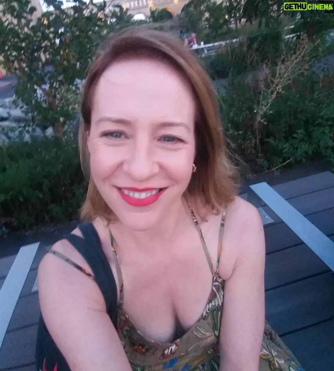 Amy Hargreaves - 2.2K Likes - 5 months and 3 days til summer