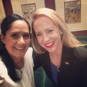 Amy Hargreaves Instagram - Spent a fun few overnights recently with the @sho_billions gang filming in the majestic NY State Senate building--

Loved reuniting with some fave NY actor friends as well as @sho_homeland director 
#DanAttias 

Swipe right for some practice gavel-whacking
