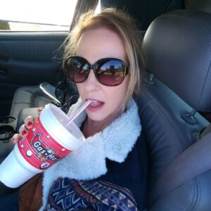 Amy Hargreaves Instagram - We had a time 
somewhere outside 
St. Louis, Missouri

@hungrydogblues