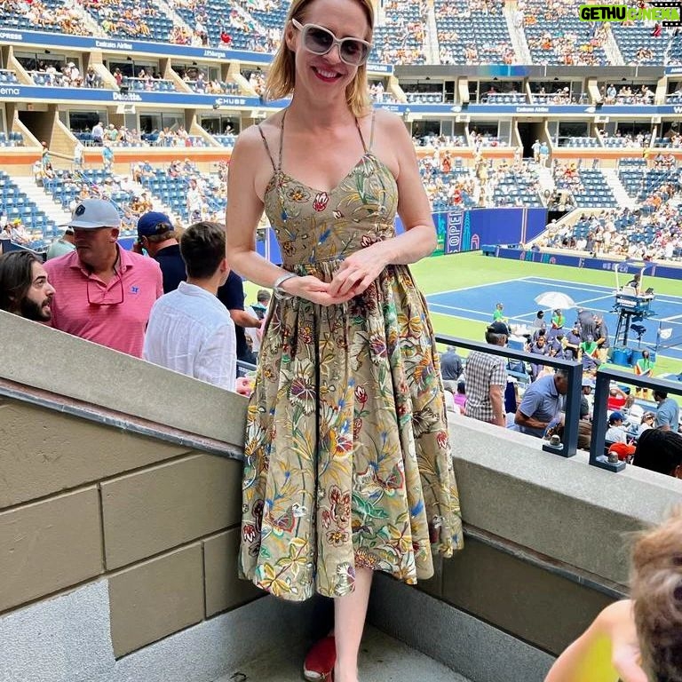 Amy Hargreaves - 1.8K Likes - hardly working
(on my backhand)
🎾 🎾 🎾
Thanks @heineken_us 🍺