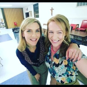 Amy Hargreaves Instagram - Linoleum is expanding to more theaters this week- go see our magical, funny and moving film!! 🚀🚀🚀 
 might wanna bring a hankie 👀😭😍

@colincolincolincolin 
@linoleumfilm