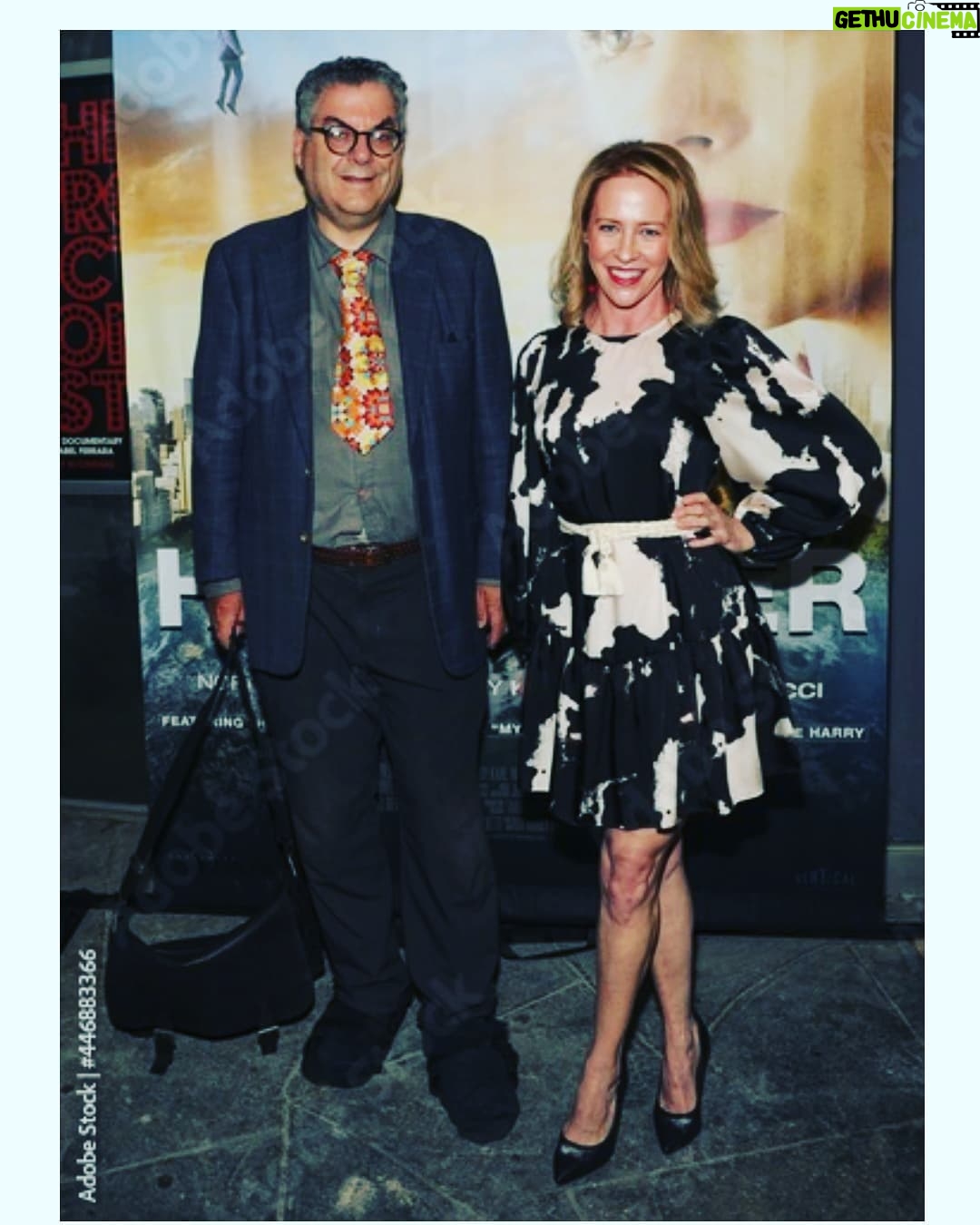 Amy Hargreaves - 1.4K Likes - #Latergram to date night with
@villagevoice and #NYC icon
#MichaelMusto
jk it wasn't date night
but I did fangirl pretty hard when I crossed paths with him at a special screening of
#HereAfter a couple weeks back 😁