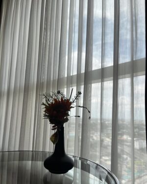Amy Lo Instagram - 🏙️💐☁️⚡️🍃🌃