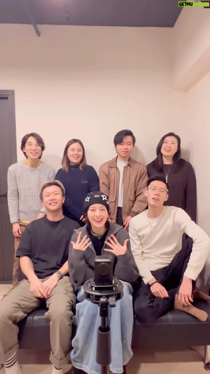 Amy Lo - 5.8K Likes - ⁌ 1 Take • No Edits • Grover Washington & Jr., Bill Withers ⁍
Amy唱歌咁好聽,唔好俾佢停喇❤️ 好多人翻唱過呢首歌,唔知大家最鍾意係邊個版本呢?🥰
《Just the two of us》
A Cappella Arrangement: @mhyacappella
Singer: @lqamy
🎙️Lewitt LCT 440 @lewittaudio
#vsingofficial #vsing #lewitt #lct440 #vocalband #acappella #acappellahk #music #hk #popmusic #hongkong #cantopop #justthetwoofus #GroverWashington #JrBillWithers #amylo #盧慧敏 #無伴奏 #無伴奏合唱 #香港 #本地 樂壇 #唱歌 #英文歌