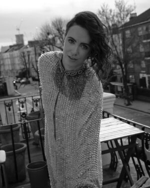 Amy Manson Instagram - ✨ ✨✨

@jemimashoots 📸 
@giorgioarmani 
@gavinnorton
