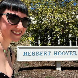 Amy Shira Teitel Instagram - Learning about corn and vacuums at @hooverlibrarymuseum — ok not really, but also I’m not telling you what I’m working on just yet. But I did see a lot of corn driving out from the airport! #author #research