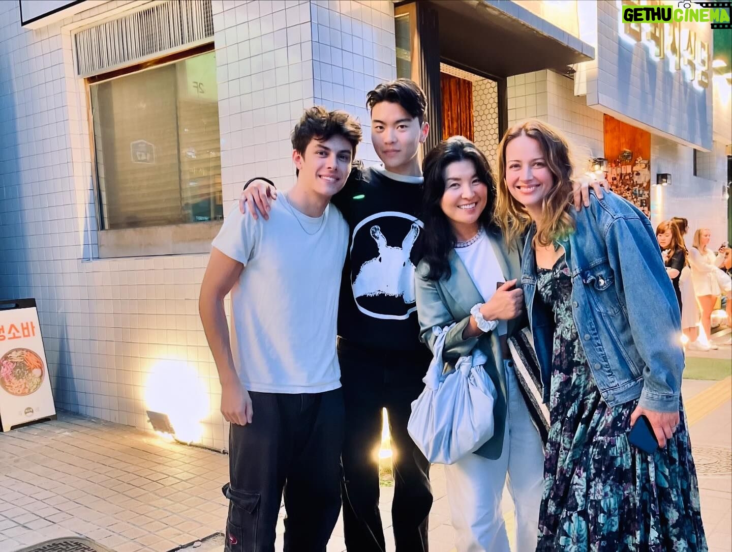 Amy Acker - 7.8K Likes - Wonderful first night in Korea. Ate so much delicious food at @gold_pig1982 and had a lovely walk home. Weather is perfect and I love getting to spend time alone with @jackson.carpinello after him being away at college all year. So happy @nossibojagi is here to show us around💕 #Korea #familyvacation #visitkorea #imagineyourkorea