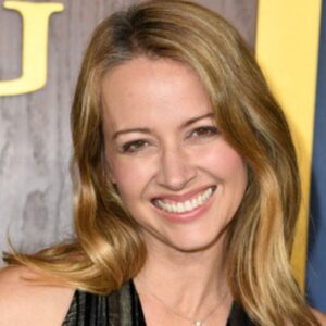 Amy Acker Instagram - Such a fun night with the most fun people! Go see @americanunderdg in theaters on Christmas Day! Written by my awesome and talented friend @jgunn12 and starting my other incredible friends @_annapaquin and @zacharylevi. It’s such an uplifting and inspirational movie- just what I needed 😊 @lionsgate #americanunderdog