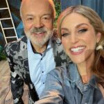 Amy Huberman Instagram - Just some of the ledge buckets and hunks on #LOLIreland Getting to lol with @grahnort and swoon over my all time crush Zig and do this absolute ridiculous & fun show was such a joy to film with such a gorgeous bunch of other psychological sado masochists. All eps now steaming on @primevideouk @primevideo #LolIreland (But could we also get someone from the wardrobe department as I think Graham has a ladder in his jacket sleeve 🧵Tnks.)
