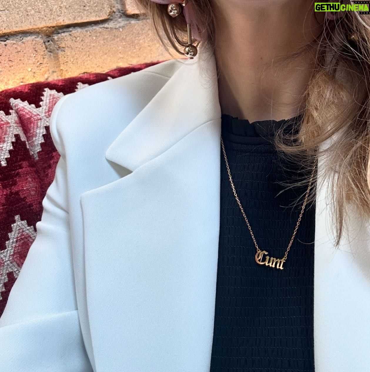 Amy Huberman - 9.1K Likes - Awwwww this is so sweet. I have the kindest most thoughtful friends. What a special birthday present, 🎁 and that they sort of see me as their aunt 💕💕 That’s what it says right? Riiiiiiiiight?!?!
Friends are the best!