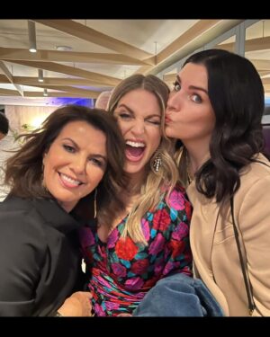 Amy Huberman Instagram - Probs @grahnort and @emmadorancomedian wondering why I’m practicing the heimlich manoeuvre on @deirdreokane123 and it’s a fair question but listen nowhere like a premiere red(blue) carpet to catch up and share some NB first aid tips and tricks. Not sure they’re vibing my technique but I’m almost certain Dee as another lil chuckle stuck in there that wasn’t allowed out when filming 
#LOLIreland is out 19th Jan on @primevideouk  @primevideo around the 🌎 
(Couldn’t get everyone in that last photo so I split it in two like the tech wizard I am.)
#abootlastnicht