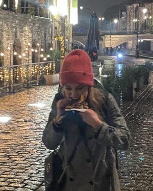 Amy Huberman Instagram - Quite impressed with my level of ferocious dogged commitment to that waffle TBH. 
So much waffle coming out of me normally it was only fair to get some in.
And no, although this little mermaid was tempted to go for an oul flip and roll into the canal she held off 🧜‍♀️
But she did get that keyring.