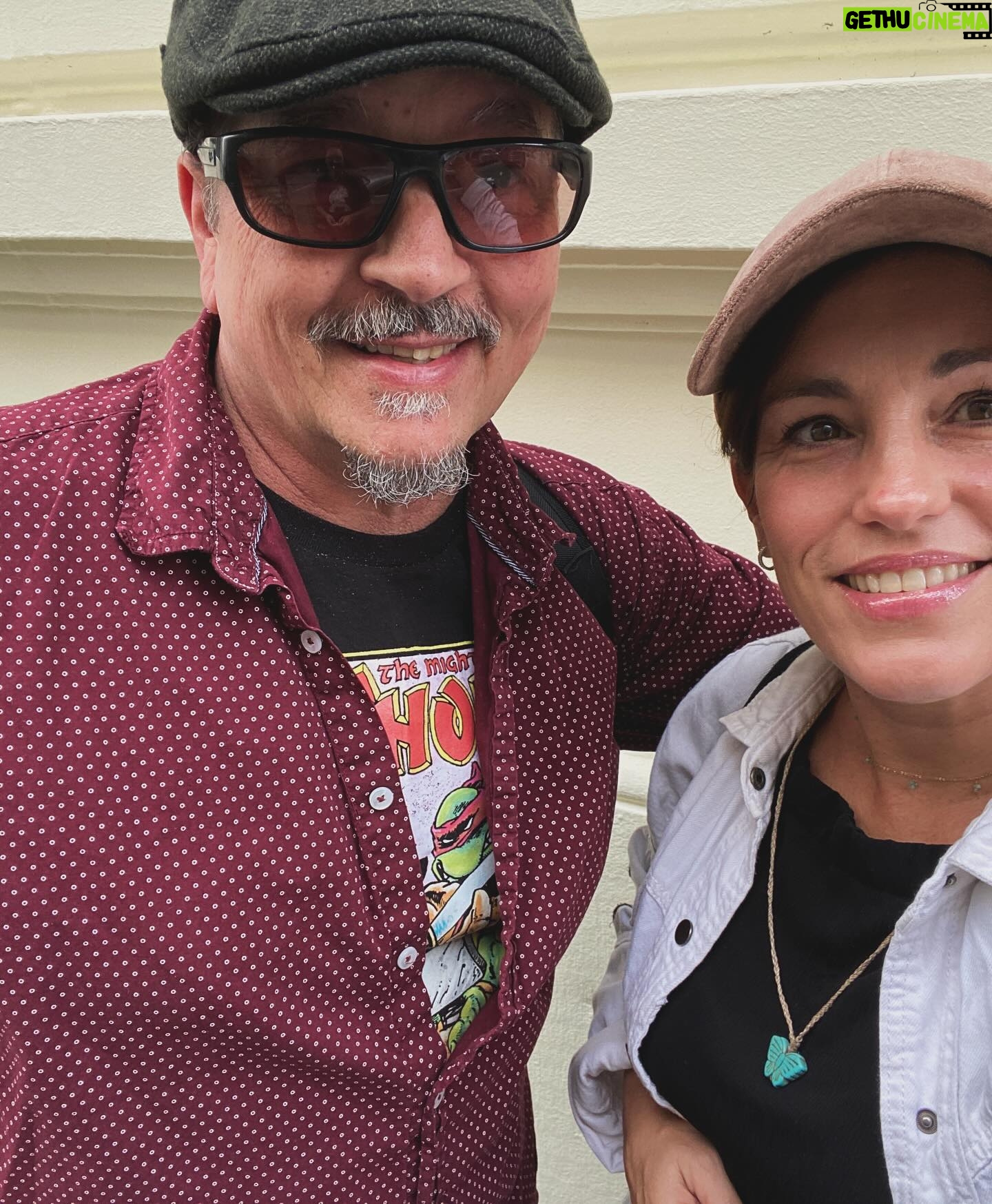 Amy Jo Johnson Instagram - Dear #PowerRangers & #TeenageMutantNinjaTurtles fans!! Two years ago I met the incredible #KevinEastman @kevineastmantmnt & asked him if heโd do an exclusive AJJ cover for @boom_studios #mmprthereturn issue 4, & he said YES!! Matt and I are so excited and happy with this super cool VERY limited kickass cover. Only 250 virgin foil and 250 regular dressed. Iโm only doing one printing, so get it while you can! ๐๐ Here is a sneak peek! Link to order is in my bio! This cover is only available through my website and me personally!