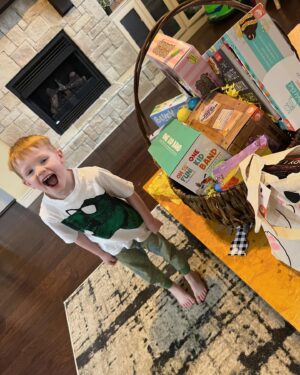 Amy King Instagram - He is risen!! We have celebrated all weekend just how good God is! He’s so faithful and he’s always working everything out for our good!