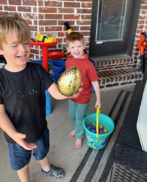Amy King Instagram - He is risen!! We have celebrated all weekend just how good God is! He’s so faithful and he’s always working everything out for our good!