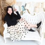 Amy King Instagram - For Self Love Day here are some daily affirmations just to make you smile! 🖤You are ENOUGH 🖤You are capable of so much 🖤You add value to the world 🖤You are stronger than you know 🖤Today is THE day for ________! 🖤You can make a difference 🖤Your problems have solutions 🖤stay grateful 🖤Choose peace 🖤It’s a Beautiful day to go after your dreams 🖤You’re going to get through this. 🖤We are all warriors and some of us are tired, worn out and we are tired of fighting the battle… Keep going friend! 📸 @kaceykinionphotography