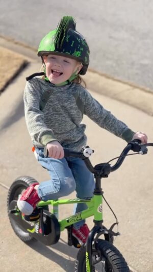 Amy King Instagram - There’s a better way and easier way to teach your child how to ride a bike!  With @royalbabybikes He learned in less than 30 minutes!! This bike can be a balance back but with a click of a button it transforms into an actual bicycle in seconds!! 4 years old and look at him go! I was completely shocked and so excited for him!! #royalbabybike #ezbike