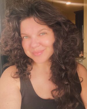 Amy King Instagram - Permed hair for a day!! I love changing it up!  But swipe to see my family’s reaction!😂😂😂

For those of you with naturally gorgeous curls you’re blessed!!