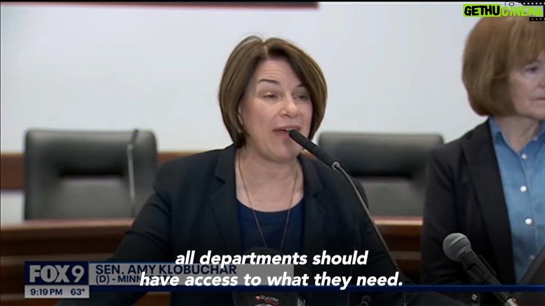 Amy Klobuchar Instagram - I joined @tinasmithmn, @acraigcd2 and Lakeville leaders including the police and fire chiefs to highlight federal funding we secured for a new First Responders Skills Training Center. This game changing facility will ensure first responders have training and resources to keep our communities safe.
