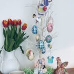 Amy Klobuchar Instagram – The egg tree is back! My mom’s tradition carried on through the ages. Happy Easter!