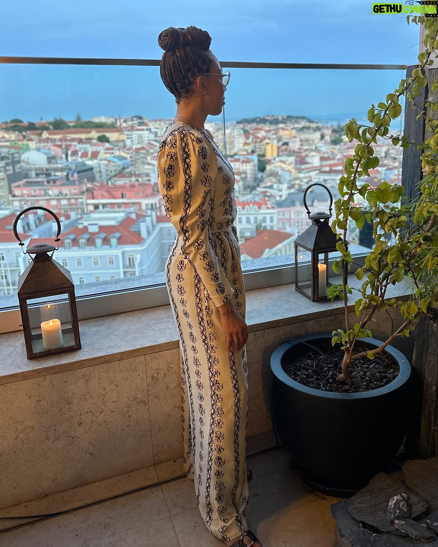 Amy Sherald Instagram - @usembportugal 60th year Celebration of Art in Embassies #photodump Great to see old faces and friends and make some new ones. #lisbon #portugal