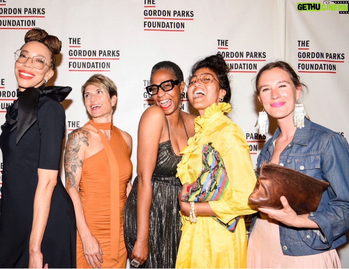 Amy Sherald Instagram - My day ones..❣️This pic is missing a few but you know who you are. @gordonparksfoundation