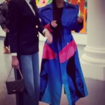Amy Sherald Instagram - Love these two for real @therealswizzz @aliciakeys ❤️✨ GIANTS works from the @thedeancollection opens Feb 10 organized by Kimberli Gant, Curator of Modern and Contemporary Art @brooklynmuseum The last two days have been like a reunion. It’s been so great to be in community with my art family. #giants #art #artistsoninstagram