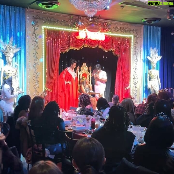 Amy Sherald Instagram - My niece turned 18 this month🤯Time flies by so fast. Thank you to the queens at @lipsatl for such a fun evening. Drag IS Joy❣️❣️❣️#funaunt #dragqueen #lipatl #birthdaygirl