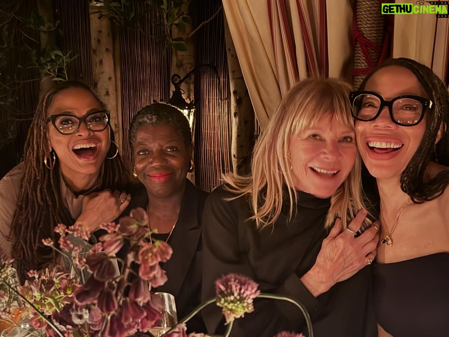 Amy Sherald Instagram - A warm gathering with my favs🤎🤎🤎 @ava @thelmagolden @kcthestudio #markbradford #48hoursinLA #chateaumarmont thank you @darrenwalker