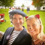 Amy Smart Instagram – 12 years married have been awesome!! Such unexpected adventures and so much good lovin’. 🧡 and daily laughs are the best! #adozenyearsoflove #thelittlethings @carterooster