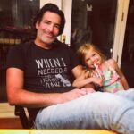 Amy Smart Instagram – Mi familia… love these two💕 and love this shirt I got him. “When I needed a hand I found a paw”. @pawsforlifek9 🐾