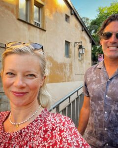 Amy Smart Instagram - Best work/play trip to France!!! Awww the food and beautiful old world charm! 🇫🇷 #soromantic