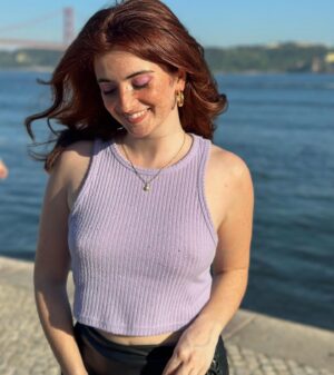 Ana Marta Contente Instagram - A reparar no incrível e inusitado equilíbrio e posição dos meus óculos de sol que neste momento estão em lugar desconhecido. 
📸 @miagalhardas 
💄@_marciatavarez