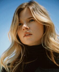 Actress Ana Mulvoy Ten HD Instagram Photos and Wallpapers June 2024