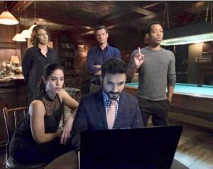 Ana Ortiz Instagram - Yo East Coast! @whiskeycavalier.daily is on right now, are you watching?