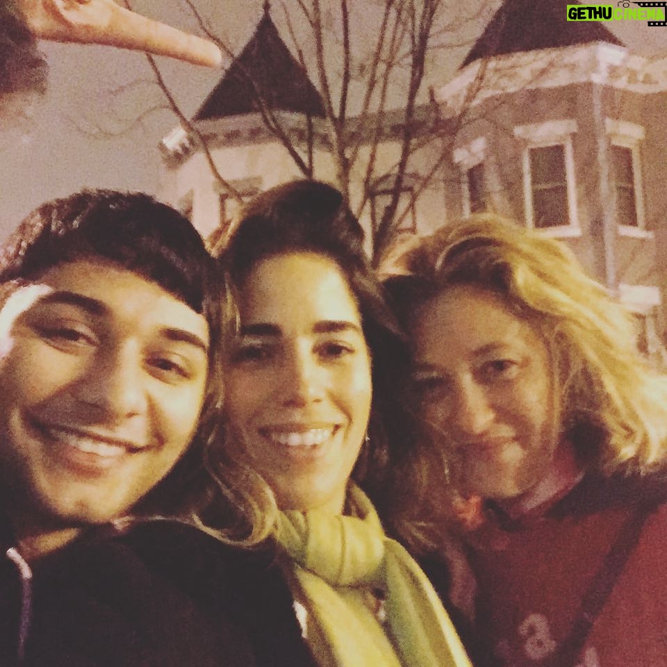 Ana Ortiz - 3K Likes - We made it!! #DC #womenmarch @jamiedenbo @markindelicato #RESIST