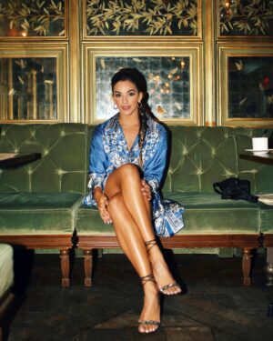 Ana Villafañe Instagram - bit of a week

night @todaytix x @tony_marion x @tavernonthegreen 

photos @chrisruetten 

MD / piano / genius @justramos 

guitar @davidmayers_music 

percussion #AixaBurgos

hair/makeup @meganlanoux 

dress @sandroparis

  got to sing with one of my day ones @jelanialladin 

NY will never die.