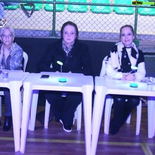 Ana Botafogo Instagram - Ainda sobre o Festival Internacional de Valinhos. Obrigada pelo carinho de todos e por serem difusores da arte da dança. Que alegria e honra de participar de equipe de jurados tão renomados e referências em nosso segmento. Paula Castro, Yosvani Ramos, Ana Julia Bermudez, Niurka Naranjo Obrigada por este lindo encontro! Obrigada a Prefeita Lucimara por entender que a dança é um instrumento de transformação e união! Premiados da última noite @festivalinternacionalvalinhos Fotos com jurados no palco e mesa dos jurados Visita ao Centro Cultural Vicente Musselli Foto com Secretário de Cultura Ricardo do Vale Foto com a Prefeita Lucimara