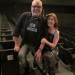 Ana Botafogo Instagram - Olá pessoal ! Não percam as últimas apresentações da peça “Ser Artista “ de Marcus Montenegro e Regiana Antonini no Rio de Janeiro. Teatro dos 4. Shopping da Gávea. Com a delicada direção de Beth Goulart. Leona Cavalli dá um show de interpretação tendo como parceiro Anderson Müller q impressiona no papel de Montenegro. Imperdível qd se pensa em homenagear as grandes Divas do teatro brasileiro. Bravo Leona! @montenegrotalentsoficial @leonacavalli @mulleranderson @bethgoulartoficial #serartista