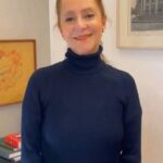Ana Botafogo Instagram - A pergunta que mais recebi nas enquetes que postei nos stories, foi quando eu comecei no ballet! Aqui eu explico um pouquinho dessa minha trajetória! Como foram muitas perguntas, vou postar as respostas aos poucos. Comente aqui o que você achou 👇😊😍 #AnaBotafogo #ballet #balé #trajetória